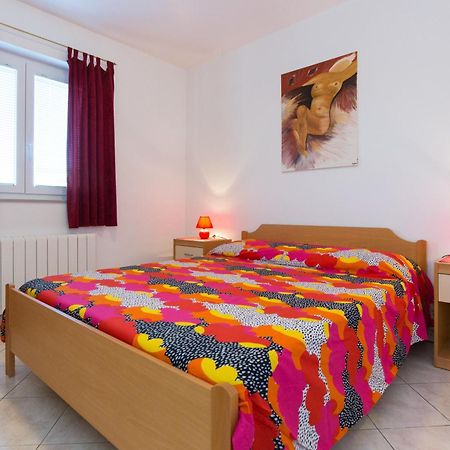 Appartement Neda à Punat Extérieur photo